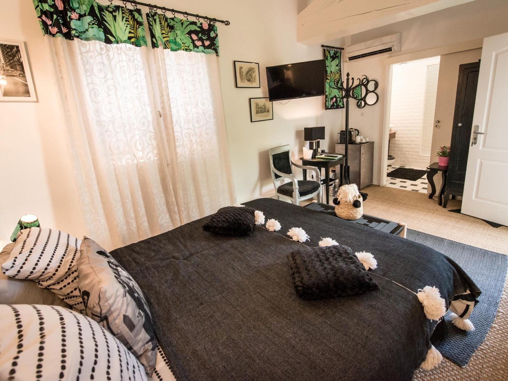 Chambre D'Hotes Villa Ambrosia Et Spa Narbonne Phòng bức ảnh